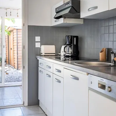 Maisonnette A Deux Pas De La Holiday home Andernos-les-Bains
