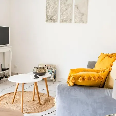 Holiday home Maisonnette A Deux Pas De La